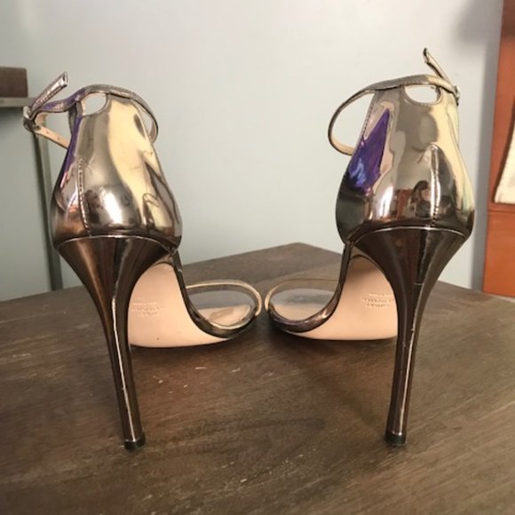 Stuart Weitzman Nudistsong Strap Sandal Heels in Metallic Size 9.5 - Picture 3 of 6